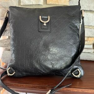 EUC Gucci black side purse